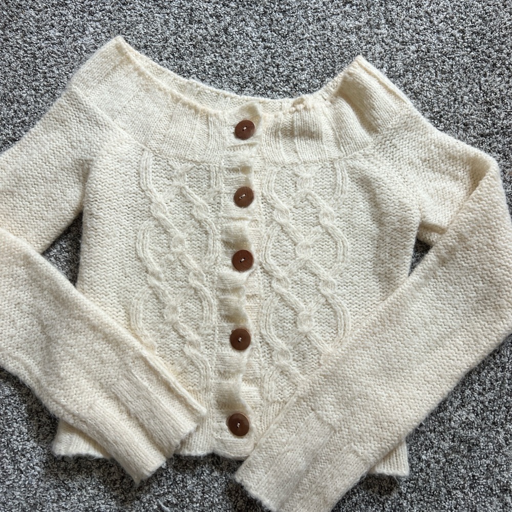 Guess Ivory Off-the-Shoulder Sweater